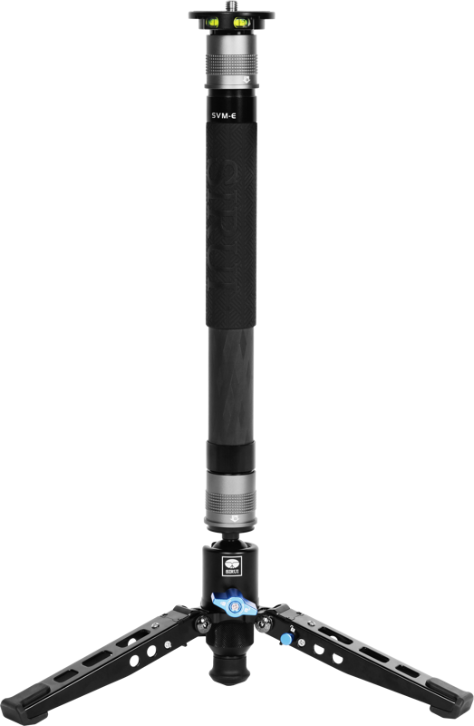 800q-05_127680 The Sirui Extension Tube with Quick Release Carbon Fiber stands upright against a white background and features a black and silver design, a padded handle, bubble scales at the top and folding stand legs at the bottom.