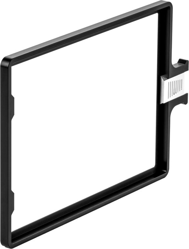 NiSi Filter Tray 4x5.65" for C5 Matte Box on suorakulmainen musta metallikehys, jossa on metallinen salpa toisella puolella ja joka näkyy valkoisella pohjalla.