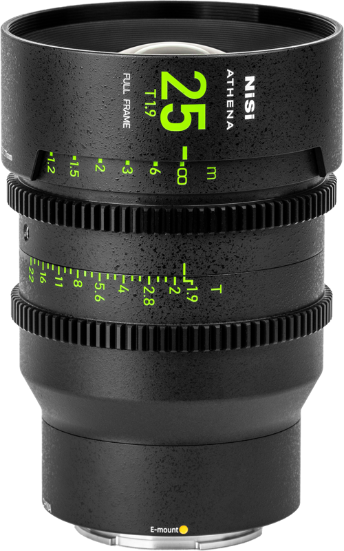 Mustassa NiSi Cine Lens Athena Prime 25mm T1.9 E-Mount -objektiivissa (ilman pudotussuodatinta) on vihreät ja valkoiset merkinnät, kaksi tarkennus- ja aukkorengasta sekä E-mount-merkintä lähellä pohjaa.