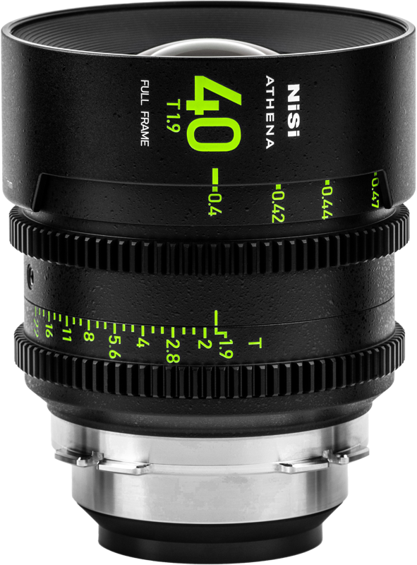 NiSi Cine Lens Athena Prime 40mm T1.9 PL-Mount -objektiivi, jossa on vihreät merkinnät ja metallinen kiinnitys, valkoista taustaa vasten.