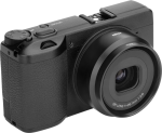 NiSi Lens Adapter For Ricoh GR IIIx -soviterengas näkyy kulmassa vaalealla taustalla, ja siinä on musta, kompakti muotoilu, jossa on kuvioitu kahva, näkyvä linssi ja useita näkyviä ohjauspainikkeita ja säätimiä.