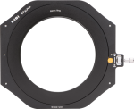 NiSi Filter Holder V7 Alpha -levysuodin pidike on musta 100mm suodattimen pidike, jossa on 82mm rengas, pyöreä keskiaukko ja lukitus/avaus-sivumekanismi.