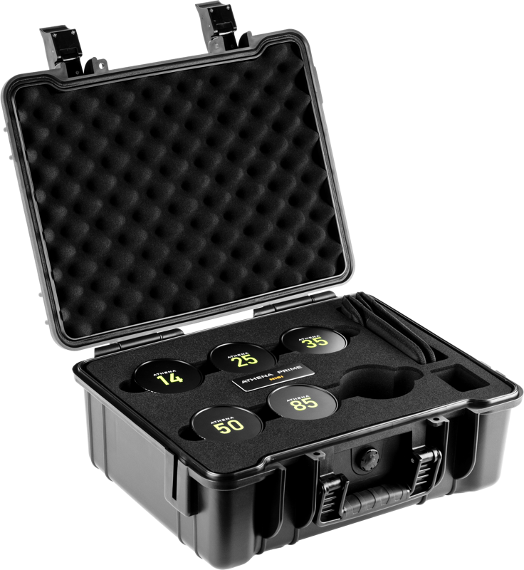 NiSi Cine Hard Shell Case for 6pcs Athena Lenses on avattu, ja siinä näkyy viisi pyöreää digitaalista laitetta, joissa on keltaiset ilmaisimet kiinnitettyinä mukautettuihin vaahtomuovipaikkoihin ja ylimääräisiin lokeroihin tarvikkeille.