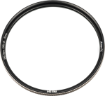 Pyöreä kameran linssisuodatin, jossa on ohut, musta metallikehys, jossa on merkintä NiSi Filter UV Armor FX Pro Nano L395 40.5mm -suojasuodin, joka on suunniteltu 40,5 mm objektiiville. Kirkas keskiosa päästää valon läpi.