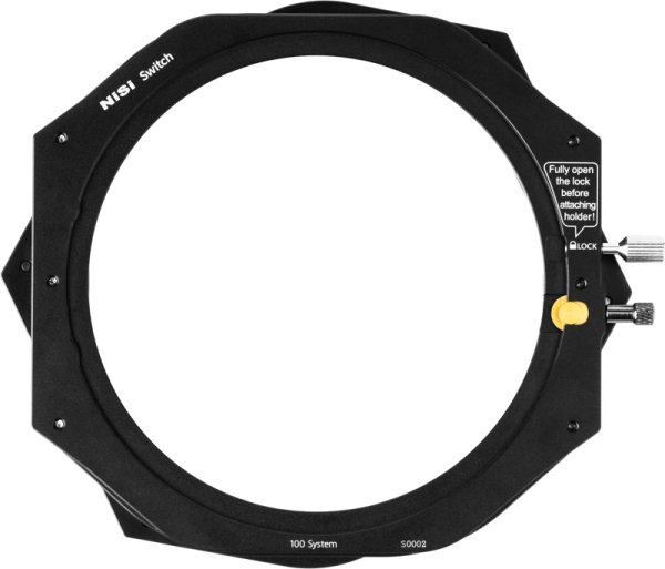 The NiSi Switch filter holder 100 mm, black, with central circular opening and adjustment knobs, is pictured on the right with the instruction text against a white background.