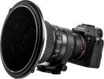 NiSi Filter Holder S6 Kit True Color for Sigma 14mm f/1.4 DG DN -levysuodin pidike näkyy kiinnitettynä laajakulmaobjektiiviin, kamera ja suodattimen pidike näkyvät valkoista taustaa vasten.