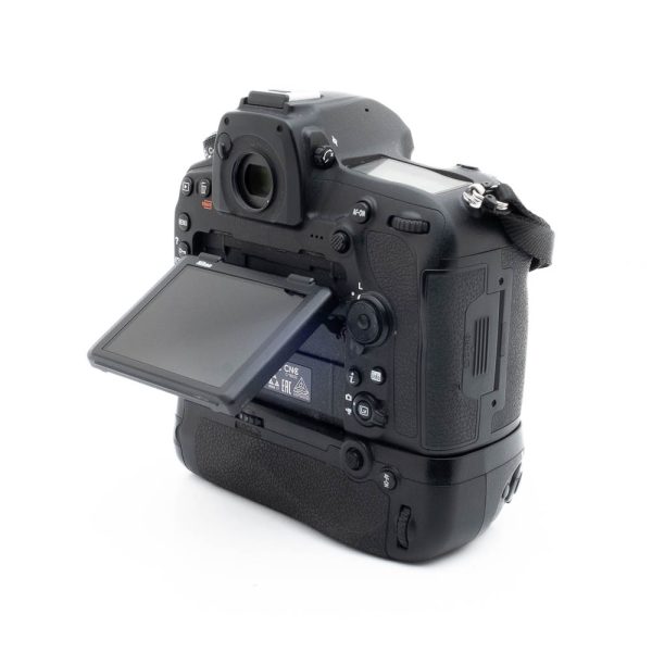 Nikon D850 -3 Nikon D850 (SC 39500) + akkukahva - Käytetty