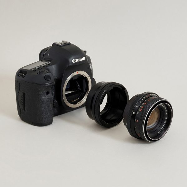 Urth Pentacon Six (P6) - Canon (EF / EF S) objektiiviadapteri