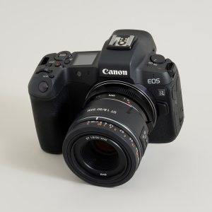 Urth Sony A (Minolta AF) - Canon RF lens adapter