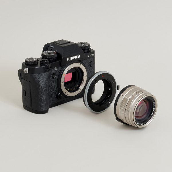 Urth Contax G - Fujifilm X lens adapter