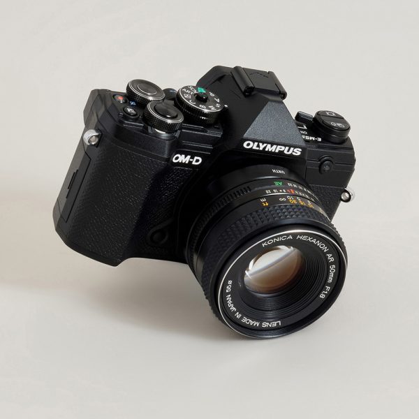 Urth Konica AR - Micro Four Thirds (M4/3) lens adapter