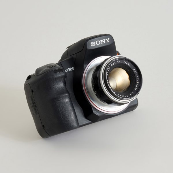 Urth M42 - Sony A (Minolta AF) lens adapter