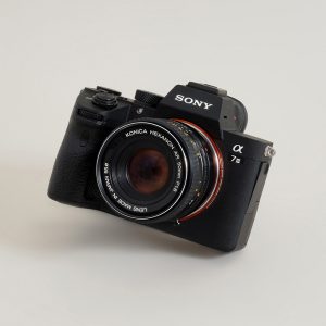 1678091287_372 Urth Konica AR - Sony E objektiiviadapteri