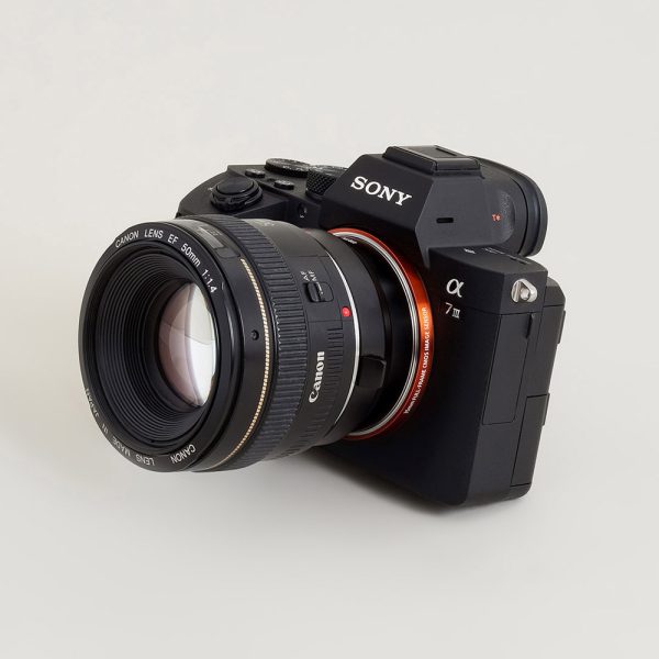 Urth Canon (EF / EF S) - Sony E lens adapter