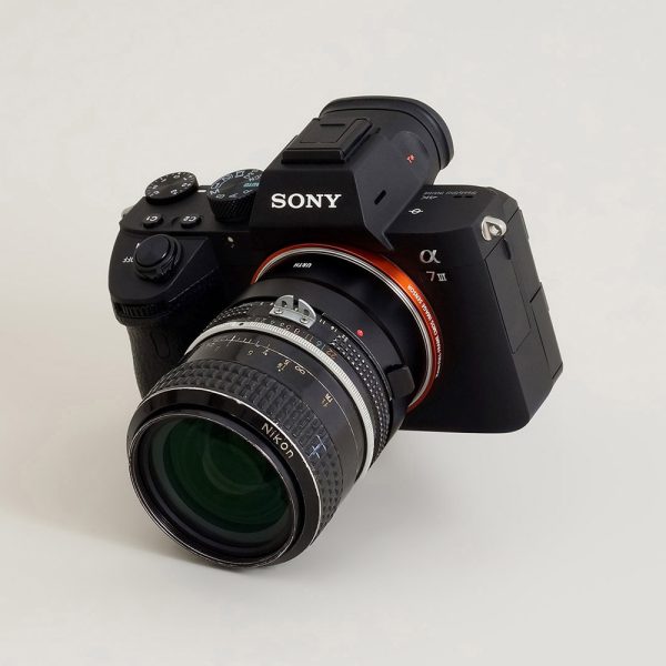 Urth Nikon F - Sony E lens adapter