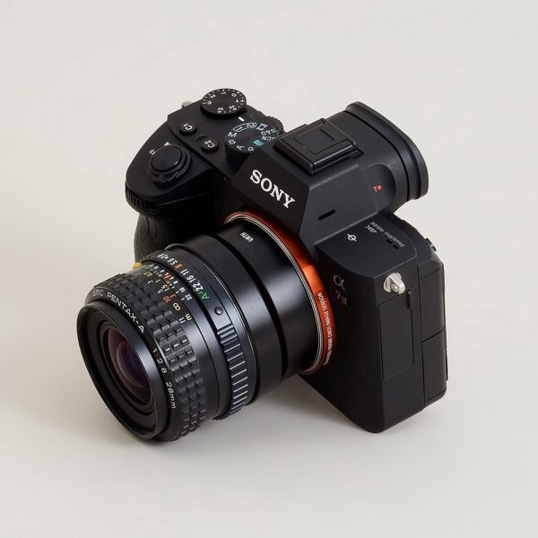 Urth Pentax K - Sony E lens adapter