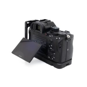 Sony A7 III + L-Rauta (SC 500, Kunto K5, sis.ALV24%) – Käytetty