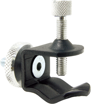 Lähikuva KUPO KCP-330 Tiny Clamp -puristimesta, jossa on 1/4"-20-uros, musta metalli- ja muovirunko, hopeinen ruuvi, jossa on nuppi ja uritettu tartunta-alue esineiden kiinnittämistä varten.