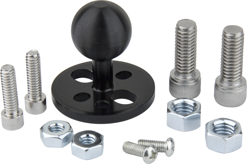 KUPO KS-419 Dia. 26mm Ball for Super Convi Clamp & Cheese Plate, musta metallinen kiinnitysalusta, jossa on pallonivel, on esillä vaalealla taustalla yhdessä erilaisten ruuvien, pulttien ja kuusiomuttereiden kanssa.