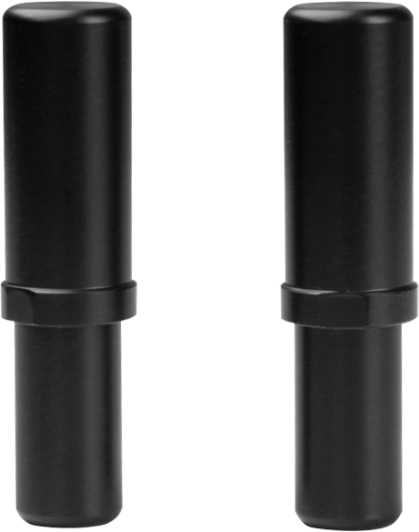 Kaksi samanlaista KUPO KS-713 Balance Stud 1.9cm 2kpl, lieriömäistä ja mustaa, seisovat pystyssä vierekkäin vaaleaa taustaa vasten. Kummassakin on hieman leveämpi keskiosa, mikä antaa minimalistisen, yhtenäisen ilmeen.
