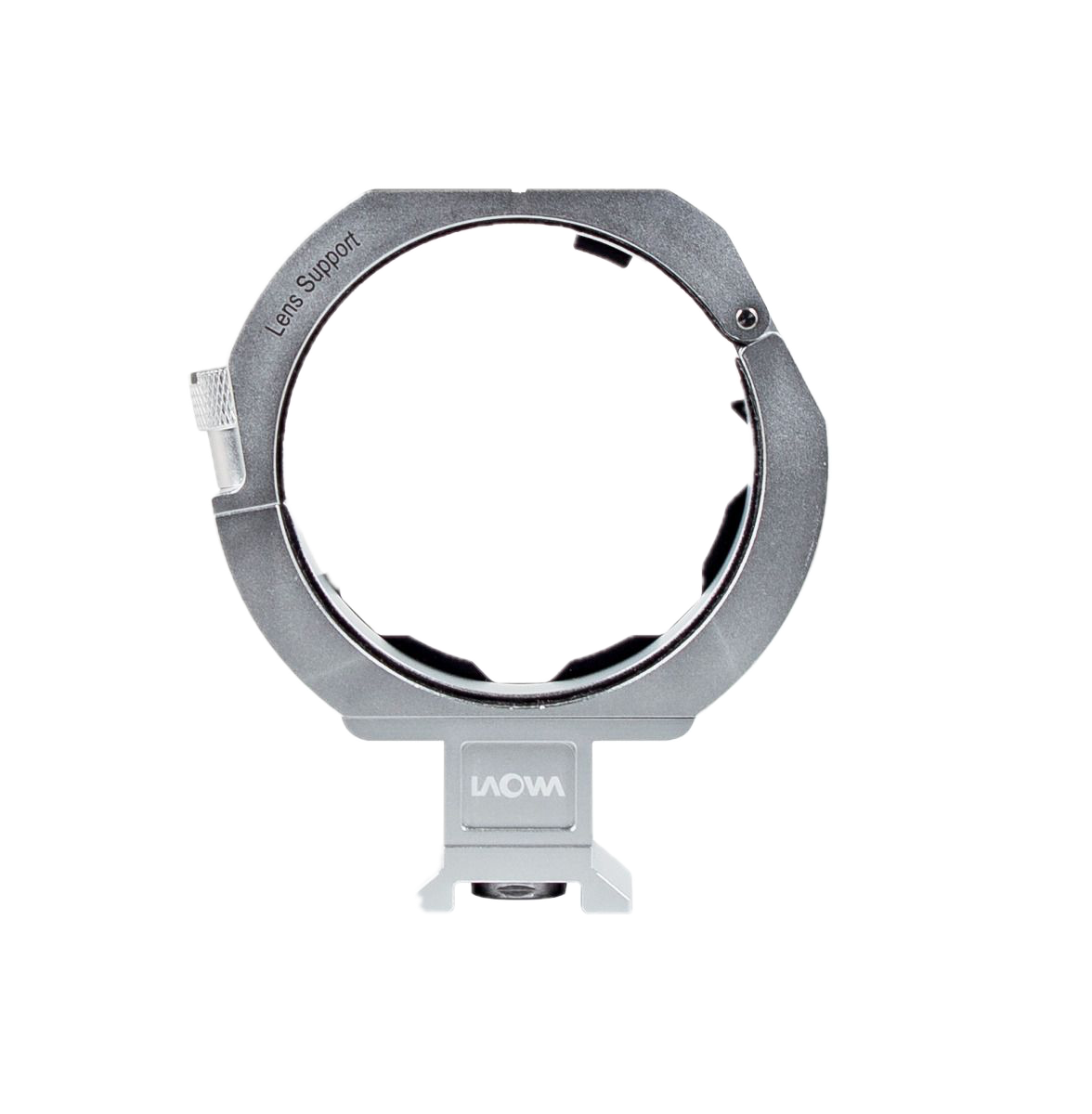 Laowa Shift Lens Support for Laowa 15mm f/4.5 on hopeinen, pyöreä metallinen kiinnike, jossa on merkintä LAOWA ja joka on suunniteltu pitämään ja vakauttamaan kameran linssejä, kuvassa valkoista taustaa vasten.