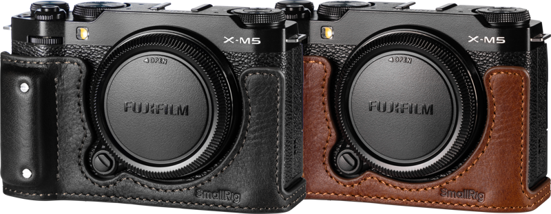 Kaksi Canon EOS R5 -kameraa ja objektiivin suojukset on esitetty vierekkäin SmallRig 2976 L-telineissä, toinen mustalla ja toinen ruskealla nahkapinnoitteella.