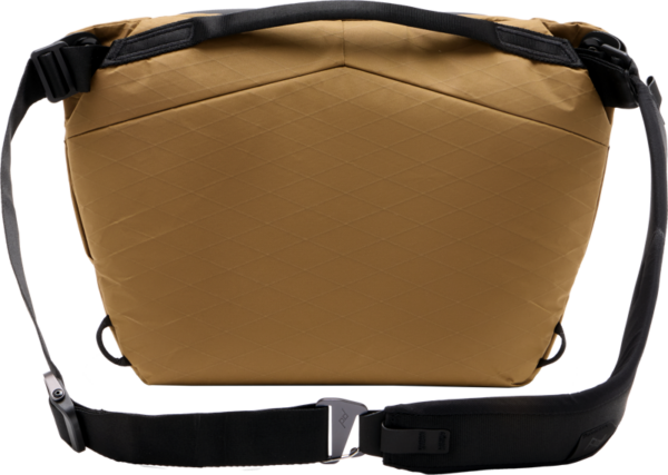 800q-03_127962 Peak Design Everyday Sling v2 6L - Coyote