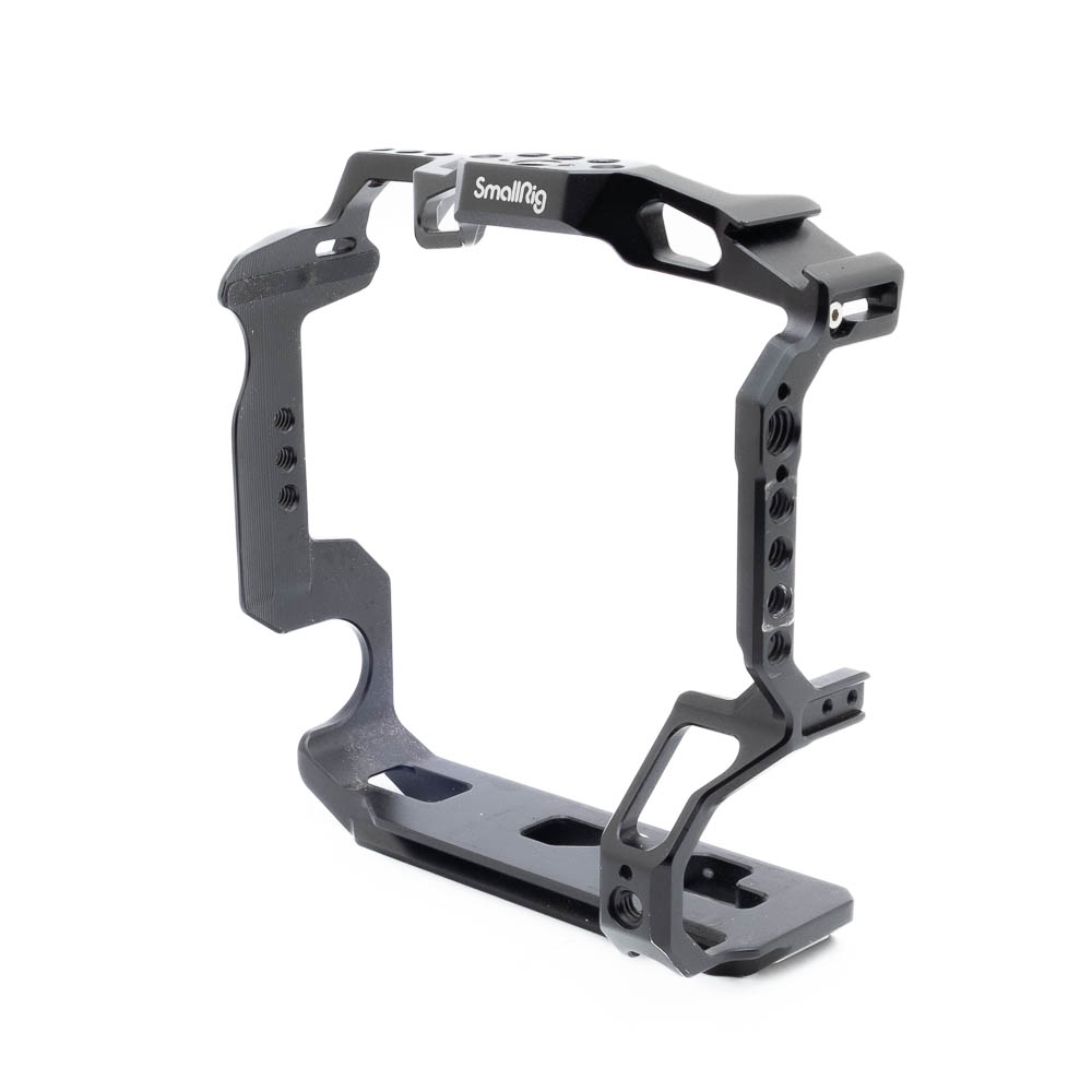 SmallRig 3464 Camera Cage for EOS R5/R6 with BG-R10 Battery Grip - Käytetty