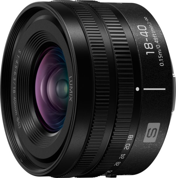 Panasonic Lumix S 18-40mm f/4.5-6.3 -objektiivi