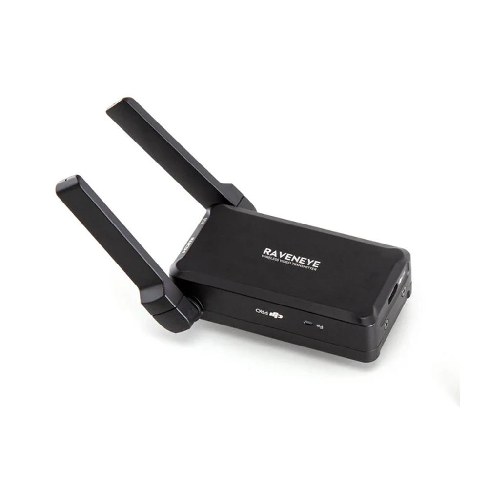 Musta DJI Ronin RavenEye Image Transmission System -lähetin, jossa on kaksi korotettua antennia, merkkivalot ja porttiliitännät, näkyy valkoisella pohjalla.