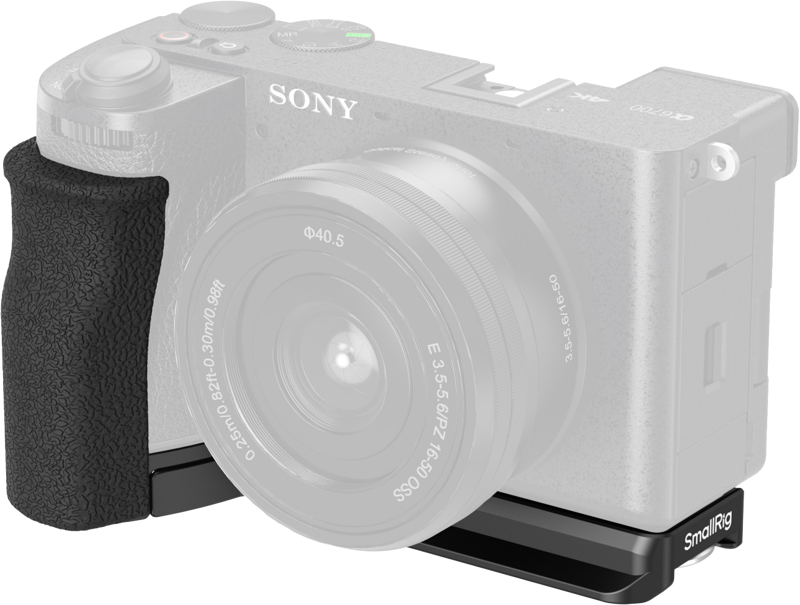 The picture shows a Sony A6700 camera with a lens attached to a SmallRig 5061 L-shaped mounting plate with a silicone grip. The ergonomic grip and base plate accessories are highlighted in the picture.