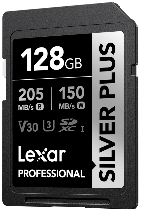 Lexar SDXC Professional SILVER Plus 1066x (V30) 128GB -muistikortti tarjoaa jopa 205 MB/s luku- ja 150 MB/s kirjoitusnopeuden, ja sen mustassa ja hopeisessa etiketissä on luokka- ja nopeusluokitus.