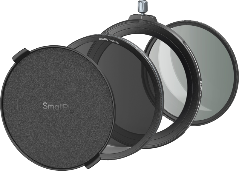 SmallRig 4781 82mm UV- ja VND-suodatinsarja on esitetty räjäytettynä, ja siinä on objektiivin suojus, pyöreä suodatin ja suodattimen pidike kameran objektiivin helppoa kiinnittämistä varten.