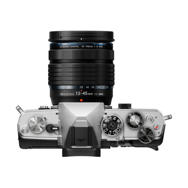 OM System OM-3 + 12-45mm f/4 Pro - 300 € alennus
