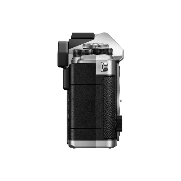 OM System OM-3 + 12-45mm f/4 Pro - 300 € alennus