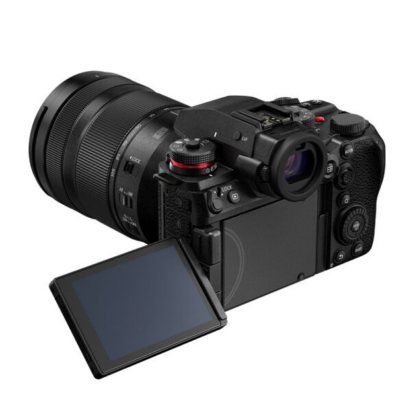 Panasonic Lumix S1R II + Lumix S 24-105mm f/4