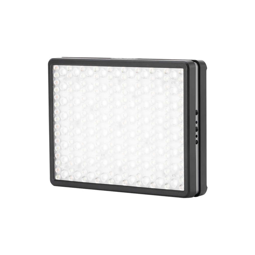 Viltrox RB-V40 LED-valo on suorakulmainen paneeli, jossa on mustassa kehyksessä olevien pienten, pyöreiden LED-valojen ruudukko valkoista taustaa vasten.