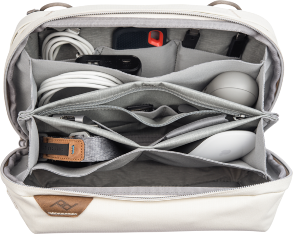 Peak Design Tech Pouch // Bone