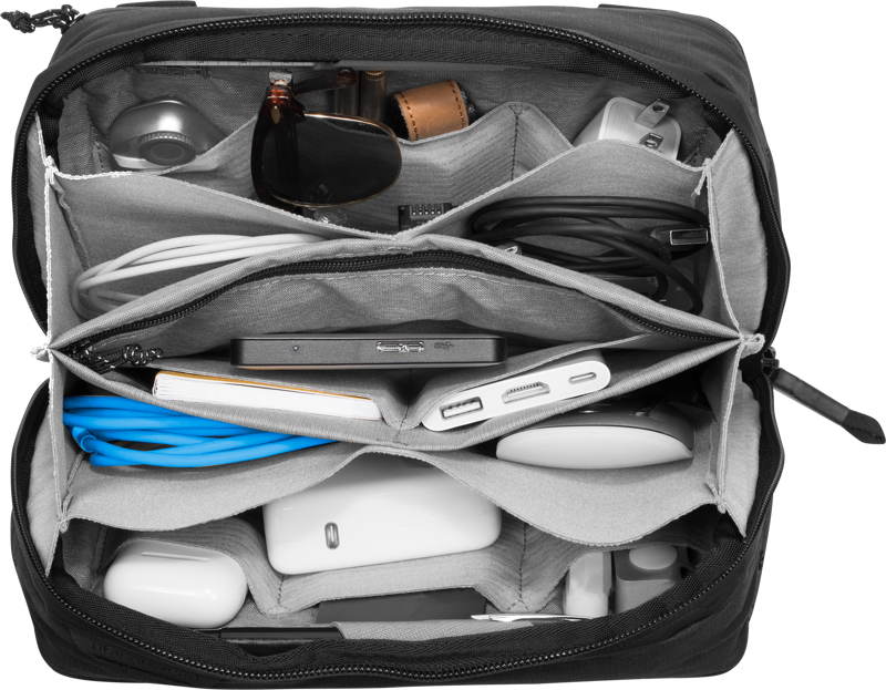 800q-04_123336 Peak Design Tech Pouch // Black