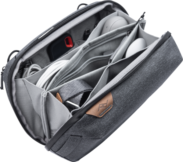 Peak Design Tech Pouch // Charcoal
