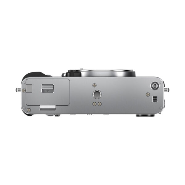 Fujifilm X-E5 + Fujinon 23mm f/2.8, silver