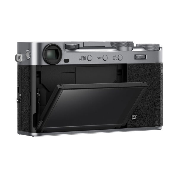 Fujifilm X-E5 + Fujinon 23mm f/2.8, silver