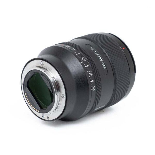 Sony FE 35mm f/1.4 GM (Kunto K5, Takuu 12kk) - Käytetty