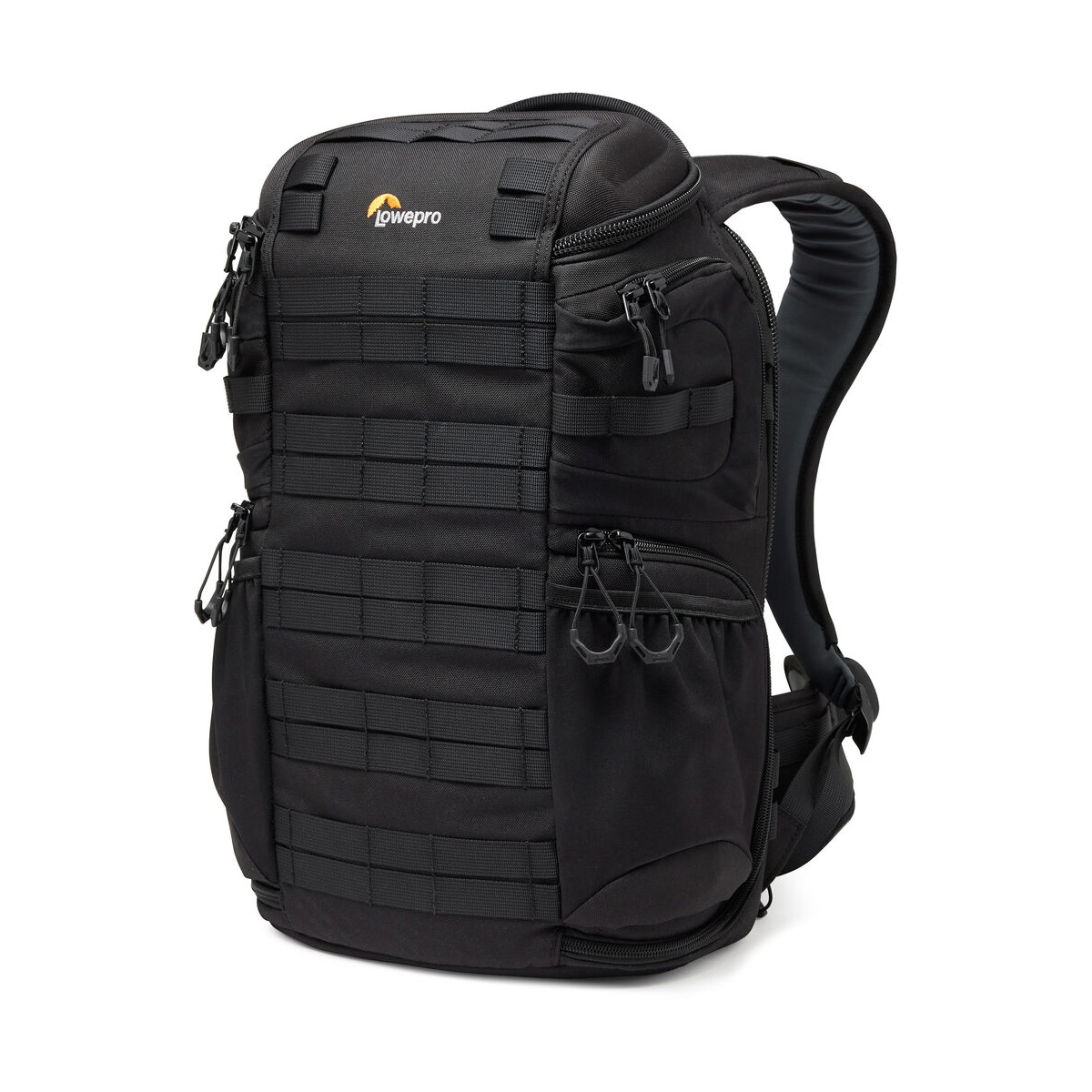 A Lowepro ProTactic BP 350 AW III -kamerareppu, musta, useilla vetoketjullisilla taskuilla, pehmustetuilla olkahihnoilla ja edessä MOLLE-tyylinen nauhasto, kuvattu valkoista taustaa vasten.
