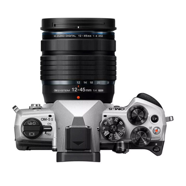 om_system_om-5_mark_ii_hopea_01_12-45mm_01 OM SYSTEM OM-5 Mark II + 12-45mm f/4 Pro, hopea - 300 € Cashback