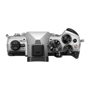 om_system_om-5_mark_ii_hopea_05 OM SYSTEM OM-5 Mark II -järjestelmäkamera, hopea - 200 € Cashback