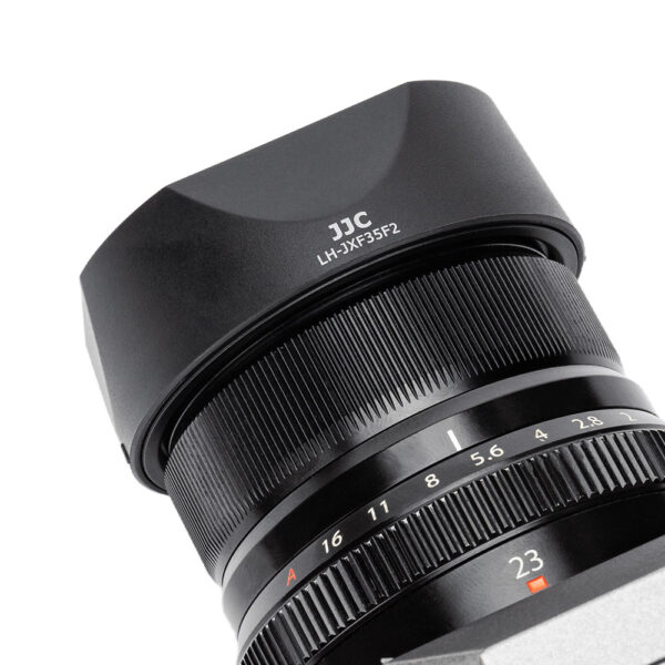 JJC LH-JXF35F2 -vastavalosuoja (Fuji XC 35mm f/2, XF 23mm f/2 R WR, XF 35mm f/2 R WR)