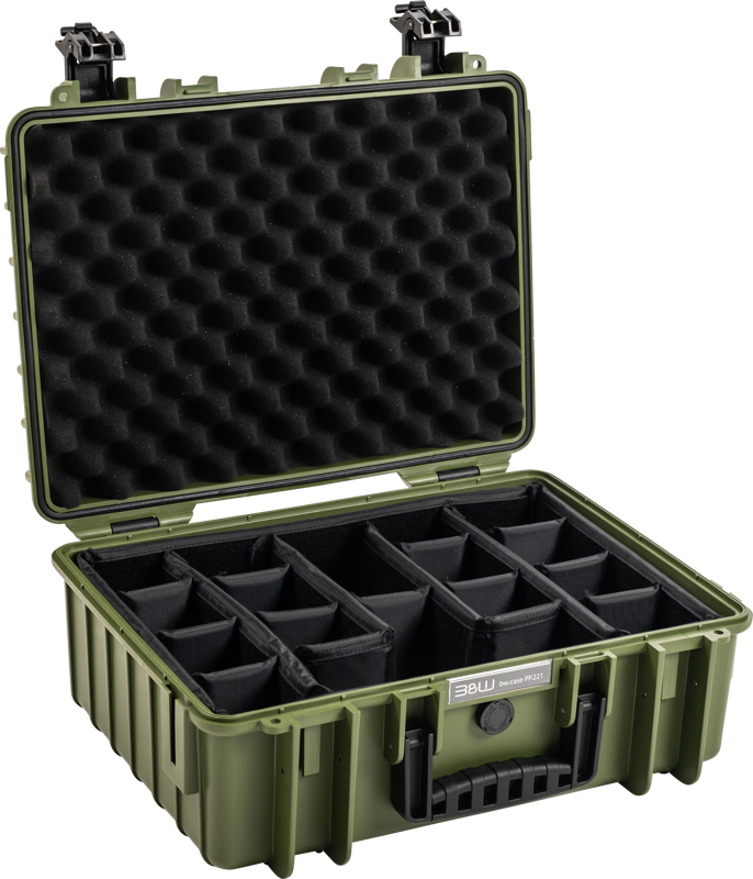 BW Outdoor Cases Type 5000 pronssinvihreässä BW Outdoor Cases Type 5000 -laukussa on kova kuori, vaahtomuovilla vuorattu kansi ja säädettävät väliseinät, jotka mahdollistavat varusteiden turvallisen säilytyksen ja kuljetuksen.