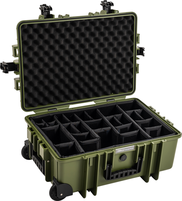 BW Outdoor Cases Type 6700 pronssinvihreässä värissä on kova kuori, musta vaahtomuovipehmuste kannessa ja mukautettavat pehmustetut väliseinät laitteiden tai elektroniikan turvallista kuljetusta varten.