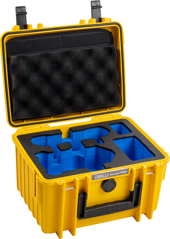 BW Outdoor Cases Type 2000 for DJI Mini 4 Pro, keltainen, on kova muovinen suojakotelo, jossa on avoin kansi, musta munakennomainen vaahtomuovi kannen sisällä ja mukautetut siniset/mustat vaahtomuoviset insertit pohjassa turvallista laitteiden säilytystä varten.